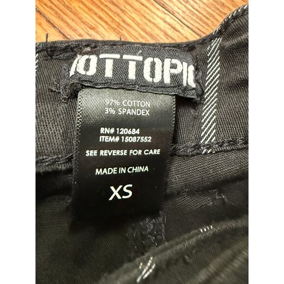 HOT TOPIC Women's Plaid Cargo Jogger XS Black Emo Scene Skater Punk Rock Alt - Picture 5 of 5